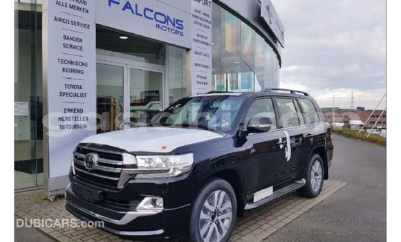 ይግዙ Imported Toyota Land Cruiser ጥቁር መኪና በ Import - Dubai በ ሶማሊያ ይግዙ Imported Toyota Land Cruiser ጥቁር መኪና በ Import - Dubai በ ሶማሊያ