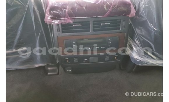 ይግዙ Imported Toyota Land Cruiser ጥቁር መኪና በ Import - Dubai በ ሶማሊያ ይግዙ Imported Toyota Land Cruiser ጥቁር መኪና በ Import - Dubai በ ሶማሊያ