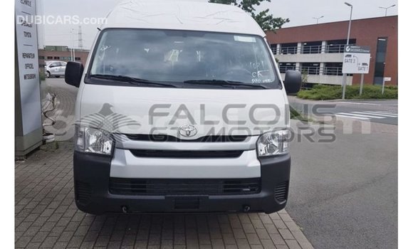 اشتري Imported Toyota Hiace أبيض سيارة في Import - Dubai في الصومال اشتري Imported Toyota Hiace أبيض سيارة في Import - Dubai في الصومال