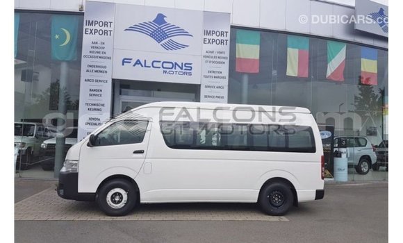 اشتري Imported Toyota Hiace أبيض سيارة في Import - Dubai في الصومال اشتري Imported Toyota Hiace أبيض سيارة في Import - Dubai في الصومال