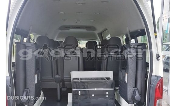 اشتري Imported Toyota Hiace أبيض سيارة في Import - Dubai في الصومال اشتري Imported Toyota Hiace أبيض سيارة في Import - Dubai في الصومال