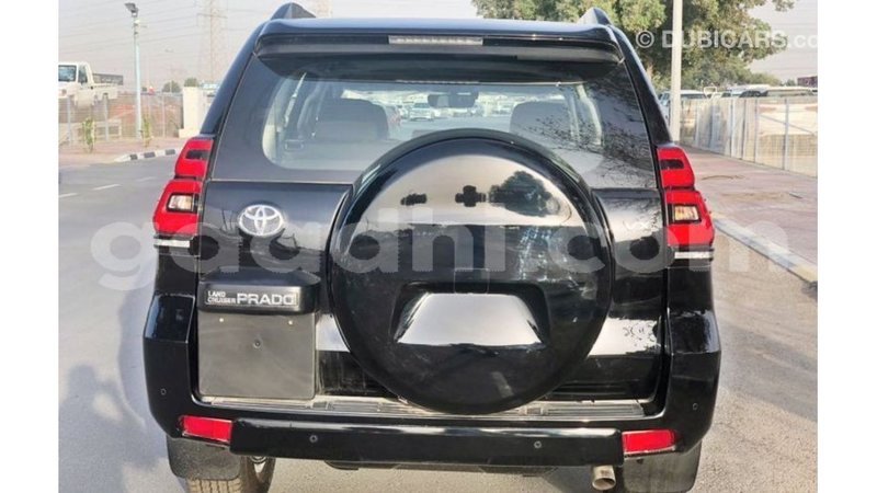 Big with watermark toyota prado somalia import dubai 3574