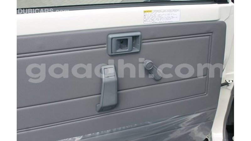 Big with watermark toyota land cruiser somalia import dubai 3575