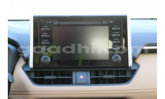 Buy Import Toyota HiAce White Truck in Import - Dubai in Somalia Buy Import Toyota HiAce White Truck in Import - Dubai in Somalia