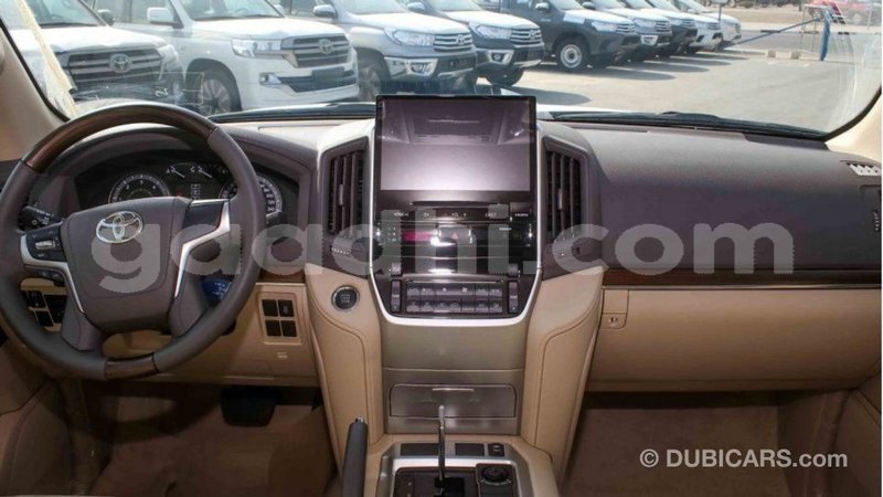 Big with watermark toyota land cruiser somalia import dubai 3579