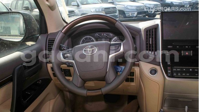 Big with watermark toyota land cruiser somalia import dubai 3579