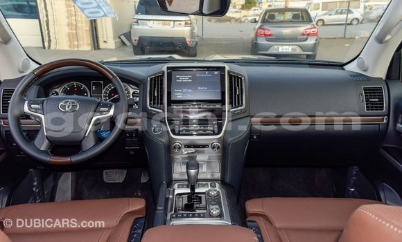 اشتري Imported Toyota Land Cruiser أسود سيارة في Import - Dubai في الصومال اشتري Imported Toyota Land Cruiser أسود سيارة في Import - Dubai في الصومال