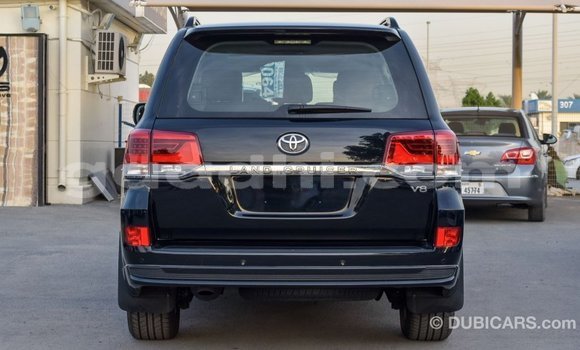 اشتري Imported Toyota Land Cruiser أسود سيارة في Import - Dubai في الصومال اشتري Imported Toyota Land Cruiser أسود سيارة في Import - Dubai في الصومال
