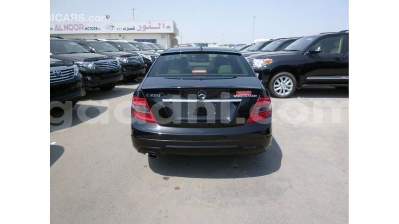 Big with watermark mercedes benz 200 somalia import dubai 3589