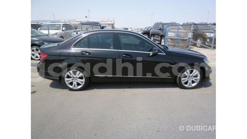 Big with watermark mercedes benz 200 somalia import dubai 3589