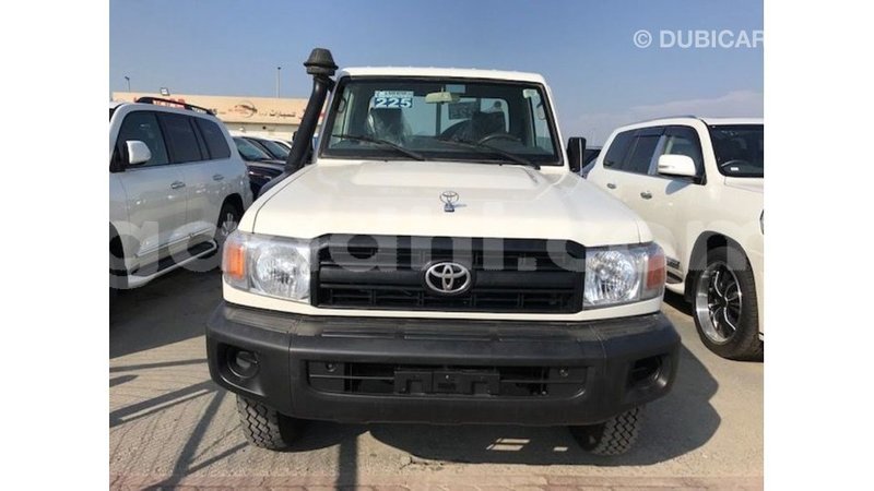 Big with watermark toyota land cruiser somalia import dubai 3593