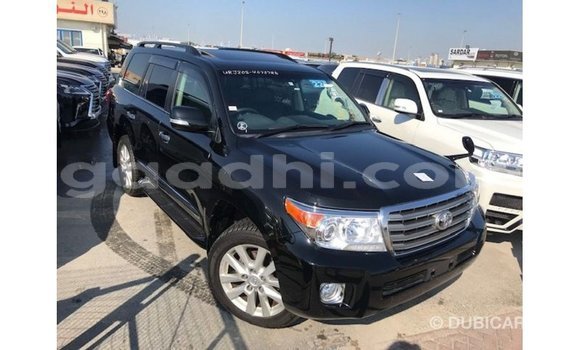 Acheter Import Voiture Toyota Land Cruiser Noir à Import - Dubai, Somalie Acheter Import Voiture Toyota Land Cruiser Noir à Import - Dubai, Somalie