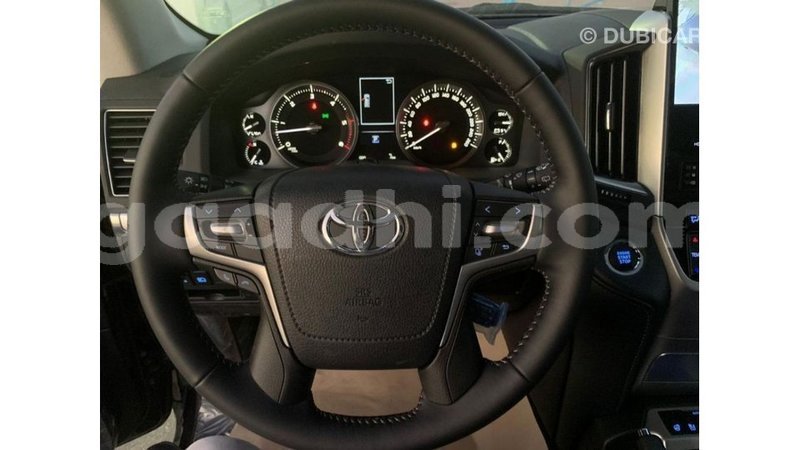 Big with watermark toyota land cruiser somalia import dubai 3598