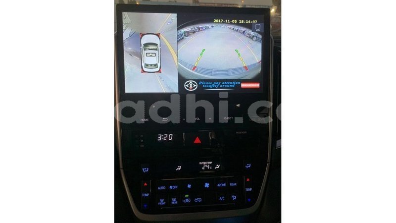 Big with watermark toyota land cruiser somalia import dubai 3598