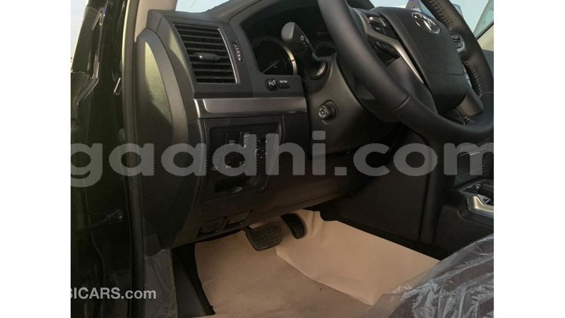 Big with watermark toyota land cruiser somalia import dubai 3598