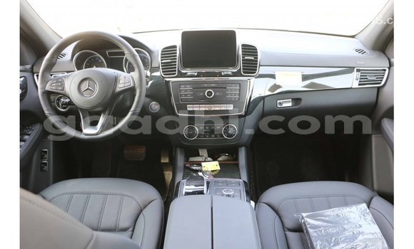 Buy Import Mercedes-Benz 190 Black Car in Import - Dubai in Somalia Buy Import Mercedes-Benz 190 Black Car in Import - Dubai in Somalia