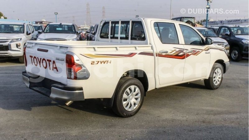 Big with watermark toyota hilux somalia import dubai 3600