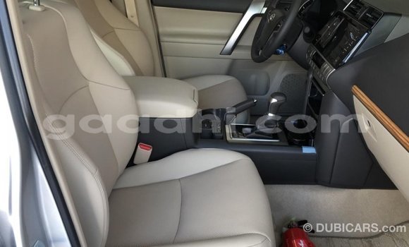 Nunua Imported Toyota Prado Nyeusi Gari ndani ya Import - Dubai nchini Somalia Nunua Imported Toyota Prado Nyeusi Gari ndani ya Import - Dubai nchini Somalia