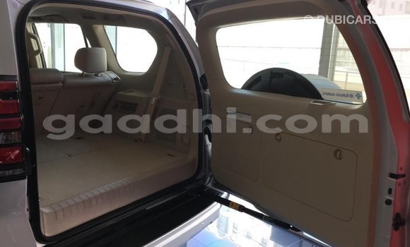 Nunua Imported Toyota Prado Nyeusi Gari ndani ya Import - Dubai nchini Somalia Nunua Imported Toyota Prado Nyeusi Gari ndani ya Import - Dubai nchini Somalia