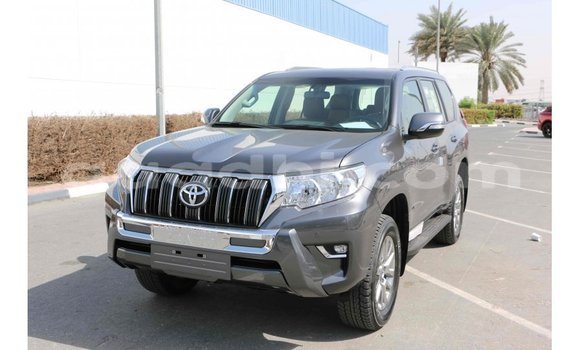 Nunua Imported Toyota Prado Nyeusi Gari ndani ya Import - Dubai nchini Somalia Nunua Imported Toyota Prado Nyeusi Gari ndani ya Import - Dubai nchini Somalia