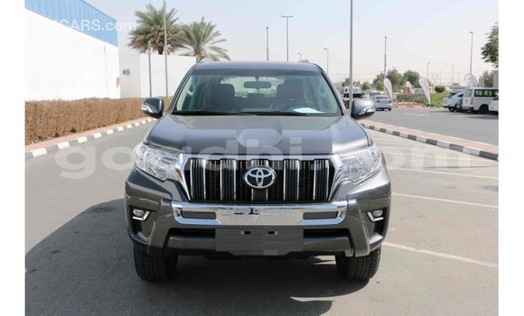Nunua Imported Toyota Prado Nyeusi Gari ndani ya Import - Dubai nchini Somalia Nunua Imported Toyota Prado Nyeusi Gari ndani ya Import - Dubai nchini Somalia