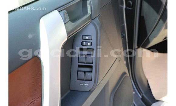 Nunua Imported Toyota Prado Nyeusi Gari ndani ya Import - Dubai nchini Somalia Nunua Imported Toyota Prado Nyeusi Gari ndani ya Import - Dubai nchini Somalia