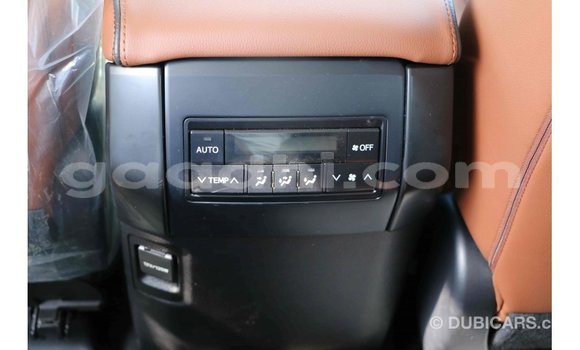 Nunua Imported Toyota Prado Nyeusi Gari ndani ya Import - Dubai nchini Somalia Nunua Imported Toyota Prado Nyeusi Gari ndani ya Import - Dubai nchini Somalia