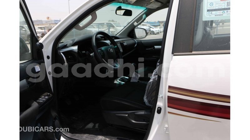 Big with watermark toyota hilux somalia import dubai 3617