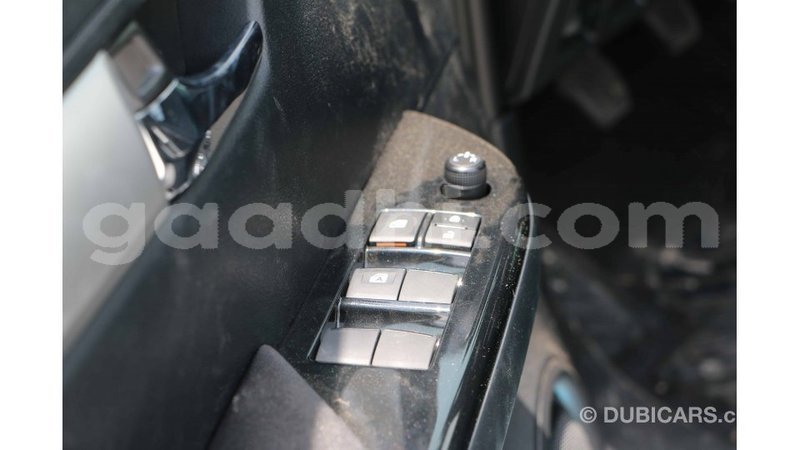 Big with watermark toyota hilux somalia import dubai 3617