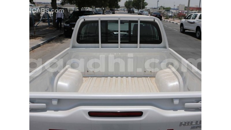 Big with watermark toyota hilux somalia import dubai 3617