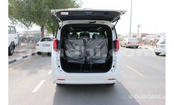 Nunua Imported Toyota Alphard Nyeupe Gari ndani ya Import - Dubai nchini Somalia Nunua Imported Toyota Alphard Nyeupe Gari ndani ya Import - Dubai nchini Somalia