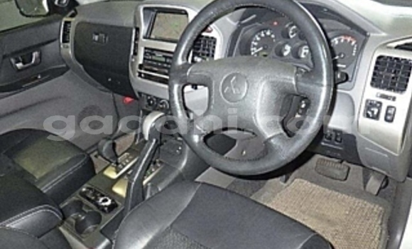 Buy New Mitsubishi Pajero White Car in Hargeysa in Somaliland Buy New Mitsubishi Pajero White Car in Hargeysa in Somaliland