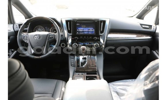 Nunua Imported Toyota Alphard Nyeupe Gari ndani ya Import - Dubai nchini Somalia Nunua Imported Toyota Alphard Nyeupe Gari ndani ya Import - Dubai nchini Somalia