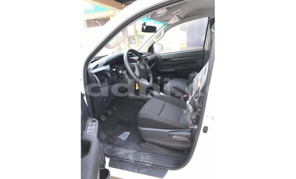 Buy Import Toyota Hilux White Car in Import - Dubai in Somalia Buy Import Toyota Hilux White Car in Import - Dubai in Somalia