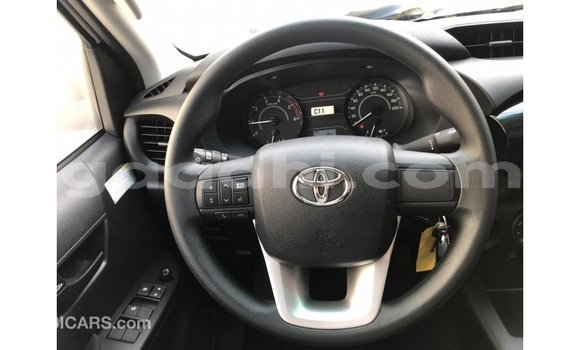 Buy Import Toyota Hilux White Car in Import - Dubai in Somalia Buy Import Toyota Hilux White Car in Import - Dubai in Somalia