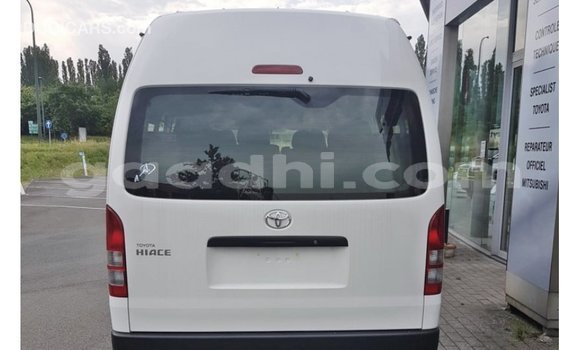 Buy Import Toyota Hiace White Car in Import - Dubai in Somalia Buy Import Toyota Hiace White Car in Import - Dubai in Somalia