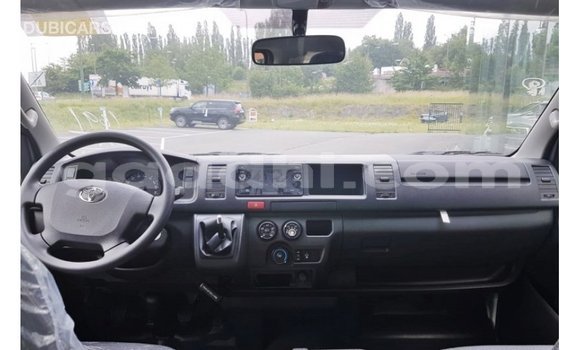 Buy Import Toyota Hiace White Car in Import - Dubai in Somalia Buy Import Toyota Hiace White Car in Import - Dubai in Somalia