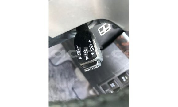 Acheter Import Voiture Toyota Land Cruiser Noir à Import - Dubai, Somalie Acheter Import Voiture Toyota Land Cruiser Noir à Import - Dubai, Somalie