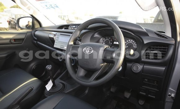 Acheter Import Voiture Toyota Hilux Autre à Import - Dubai, Somalie Acheter Import Voiture Toyota Hilux Autre à Import - Dubai, Somalie