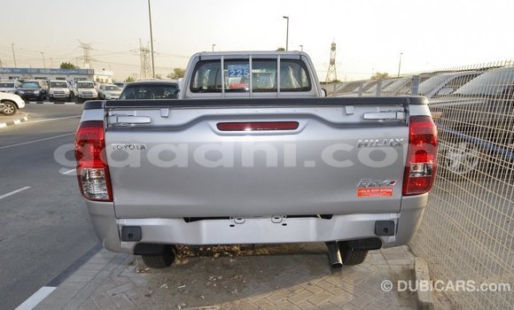 Acheter Import Voiture Toyota Hilux Autre à Import - Dubai, Somalie Acheter Import Voiture Toyota Hilux Autre à Import - Dubai, Somalie