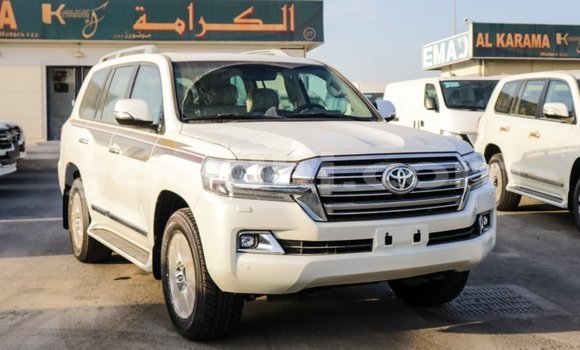 Buy Import Toyota Land Cruiser White Car in Import - Dubai in Somalia Buy Import Toyota Land Cruiser White Car in Import - Dubai in Somalia