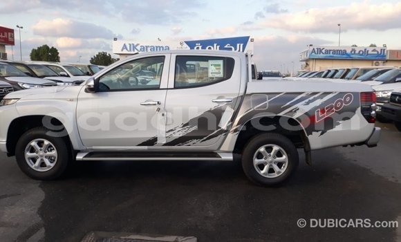 Buy Import Mitsubishi L200 White Car in Import - Dubai in Somalia Buy Import Mitsubishi L200 White Car in Import - Dubai in Somalia