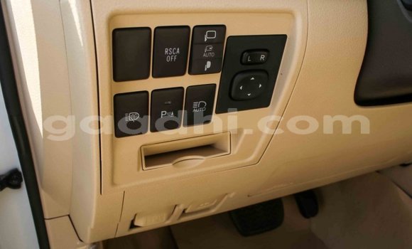 Buy Import Toyota Land Cruiser White Car in Import - Dubai in Somalia Buy Import Toyota Land Cruiser White Car in Import - Dubai in Somalia