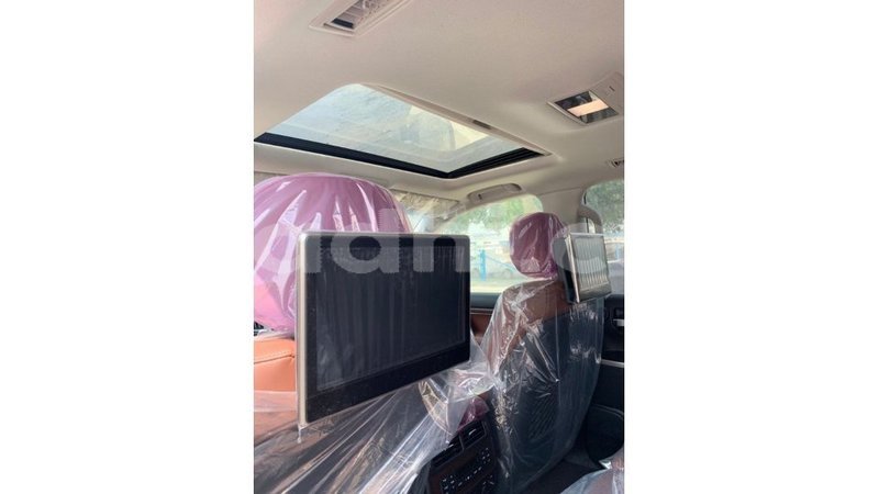 Big with watermark toyota land cruiser somalia import dubai 3632