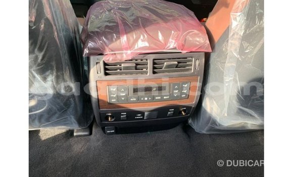 ይግዙ Imported Toyota Land Cruiser ጥቁር መኪና በ Import - Dubai በ ሶማሊያ ይግዙ Imported Toyota Land Cruiser ጥቁር መኪና በ Import - Dubai በ ሶማሊያ