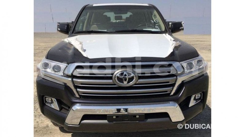 Big with watermark toyota land cruiser somalia import dubai 3635