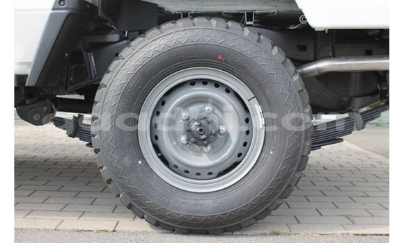 Buy Import Toyota Land Cruiser White Car in Import - Dubai in Somalia Buy Import Toyota Land Cruiser White Car in Import - Dubai in Somalia