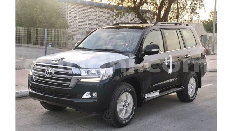 Big with watermark toyota land cruiser somalia import dubai 3640