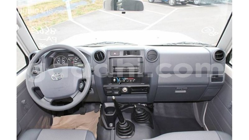 Big with watermark toyota land cruiser somalia import dubai 3645