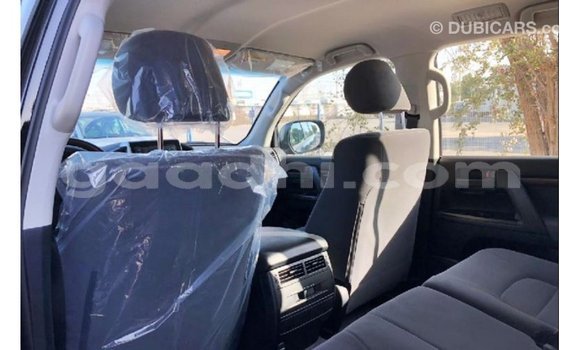 Imported Toyota Land Cruiser Black Makiinaa iti Import - Dubai keessatti Somalia keessatti Imported Toyota Land Cruiser Black Makiinaa iti Import - Dubai keessatti Somalia keessatti
